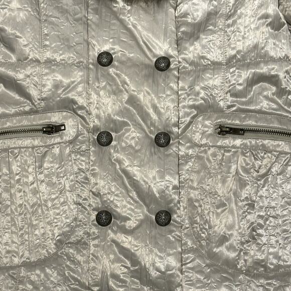 BKE Women’s Medium Double Breasted Pearl White Coat Faux Fur Collar Snap Close - Picture 10 of 10